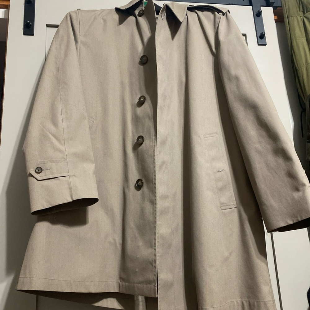 Vintage Mens London Fog Tan Trench Coat with Removable Lining